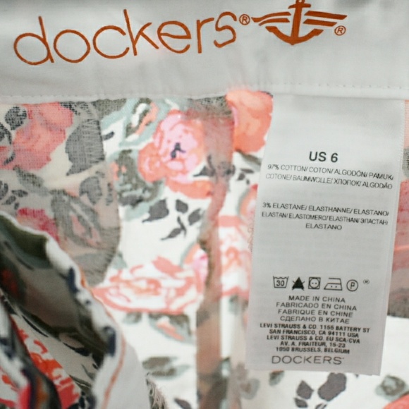 Dockers summer stretch crop Floral pants - Picture 2 of 6